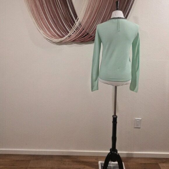 TSE Cashmere Sweater with Beaded Neckline Sz M - Picture 3 of 7